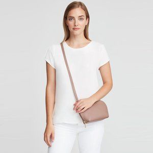 Cuyana Pebbled Leather Travel Case Crossbody Bag in Soft Rose Pink